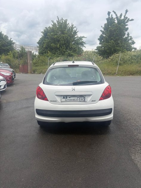 PEUGEOT 207 1.4 VTI 95ch  PREMIUM