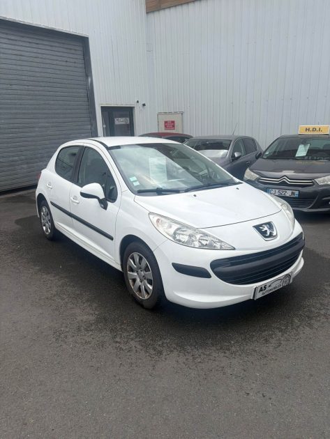 PEUGEOT 207 1.4 VTI 95ch  PREMIUM