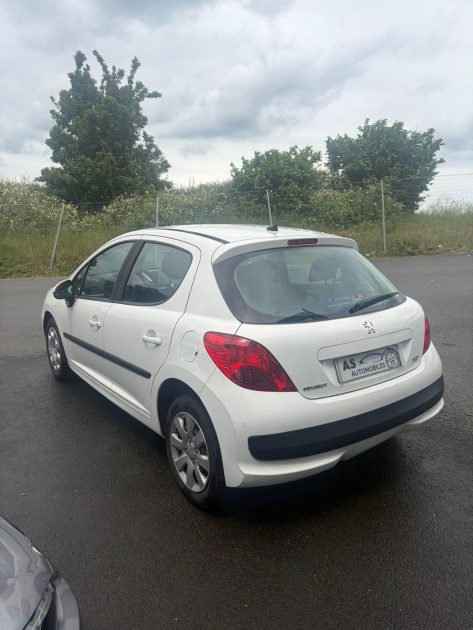 PEUGEOT 207 1.4 VTI 95ch  PREMIUM