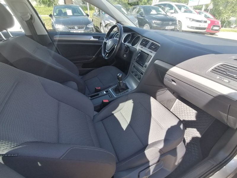VOLKSWAGEN Golf 7 - 140ch essence 