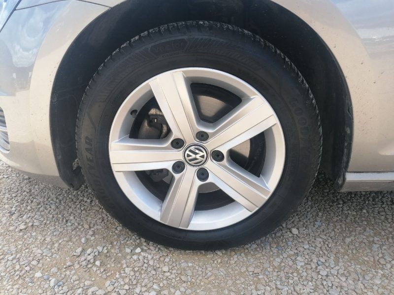 VOLKSWAGEN Golf 7 - 140ch essence 