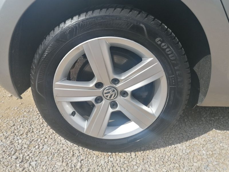 VOLKSWAGEN Golf 7 - 140ch essence 