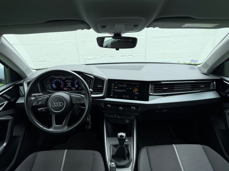 AUDI A1 SPORTBACK 30 TFSI 110 CV DESIGN ORIGINE FRANCE GARANTIE 6 MOIS  