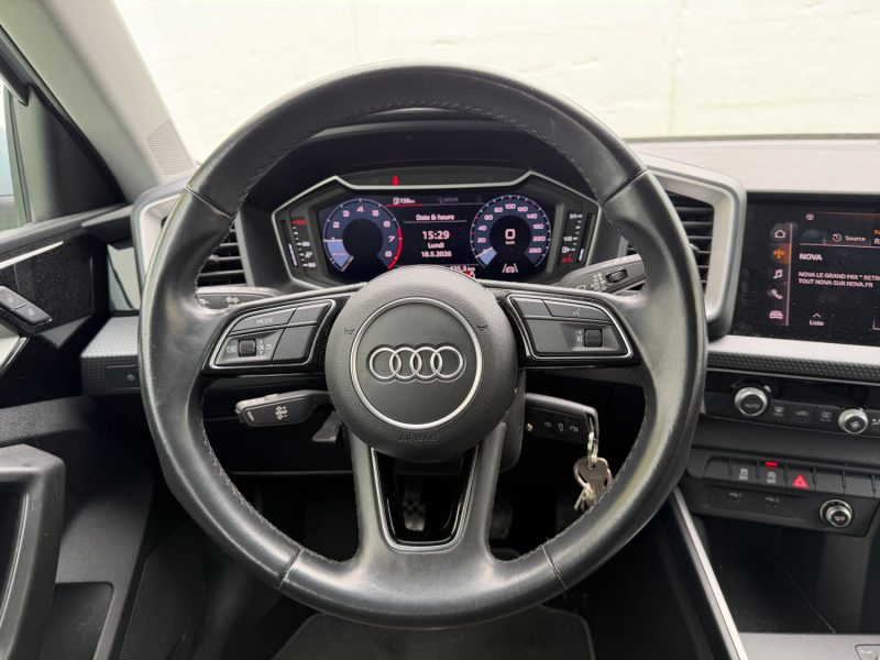 AUDI A1 SPORTBACK 30 TFSI 110 CV DESIGN ORIGINE FRANCE GARANTIE 6 MOIS  