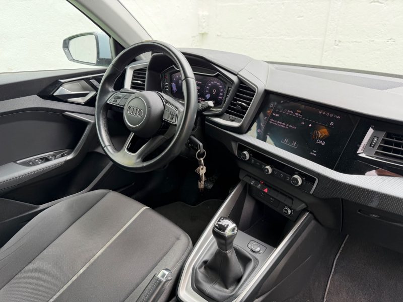 AUDI A1 SPORTBACK 30 TFSI 110 CV DESIGN ORIGINE FRANCE GARANTIE 6 MOIS  