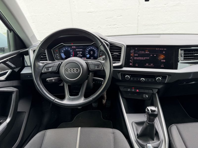 AUDI A1 SPORTBACK 30 TFSI 110 CV DESIGN ORIGINE FRANCE GARANTIE 6 MOIS  