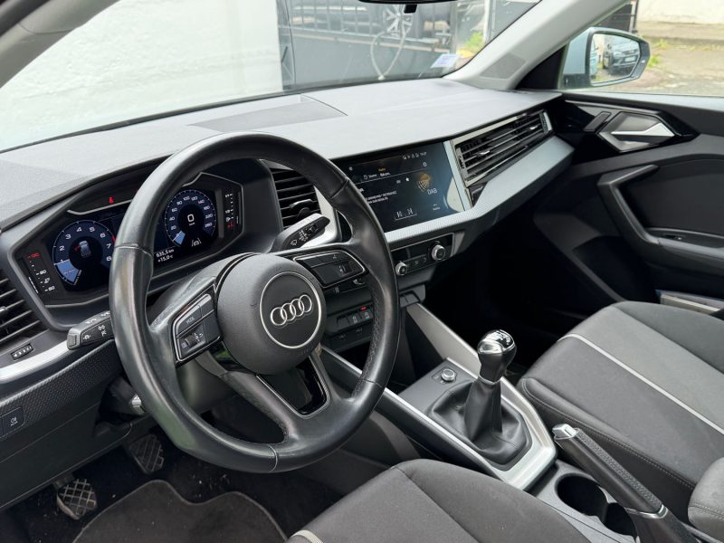 AUDI A1 SPORTBACK 30 TFSI 110 CV DESIGN ORIGINE FRANCE GARANTIE 6 MOIS  
