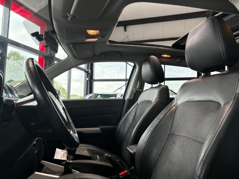 🚗 SUZUKI VITARA 1.6 120 Ch⚙️ 📊 Première main ☀️ Toit ouvrant 📱 Bluetooth 📷 Caméra de recul