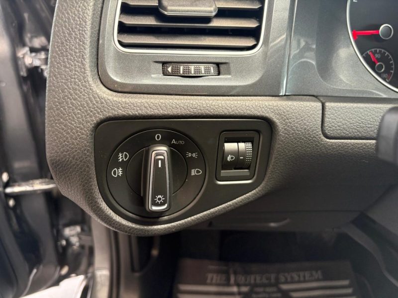 🚗 VOLKSWAGEN GOLF VII 1.6 TDI 115ch ⚙️ BUSINESS 📷 Caméra de recul 📱 Bluetooth 🧭 GPS