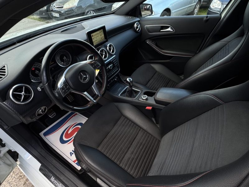 MERCEDES A180 PACK AMG FULL OPTIONS GPS/CLIM/CUIR/XENON 1er MAIN 