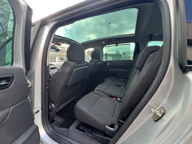 PEUGEOT 5008 BUSINESS-LINE 1,6 HDi 110CV