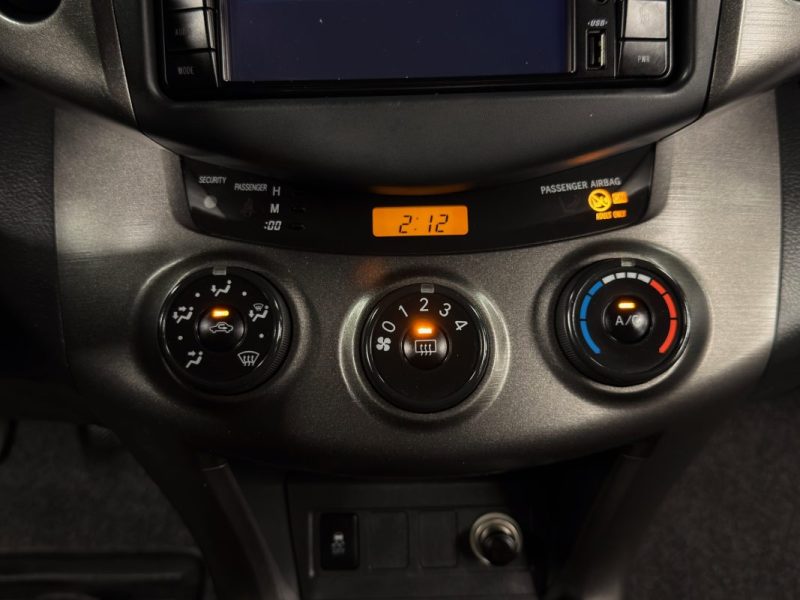 TOYOTA RAV4 III PHASE 2 LE CAP 2.2 D-4D 150 Cv 2WD 1ERE MAIN ORIGINE FRANCE 72 00 Kms - Garantie1an