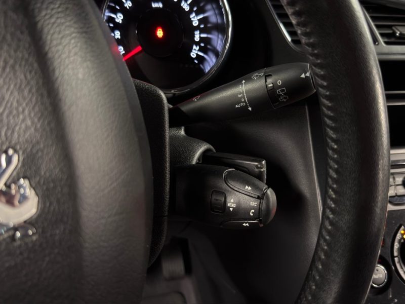 PEUGEOT 3008 PHASE 2 STYLE 1.2 TURBO 130 Cv 1ERE MAIN / ORIGINE FRANCE CRIT AIR 1 - GARANTIE 1 AN