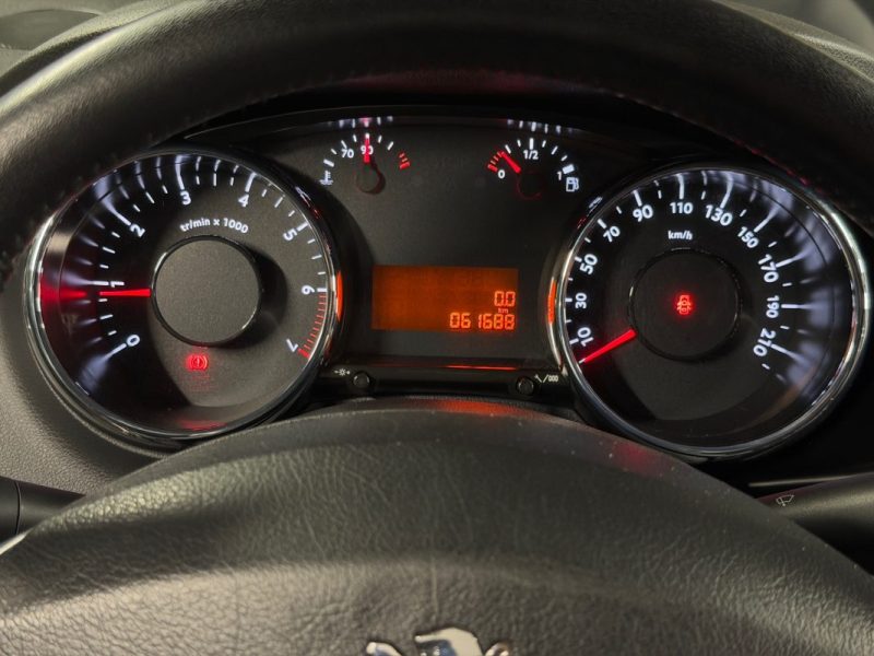 PEUGEOT 3008 PHASE 2 STYLE 1.2 TURBO 130 Cv 1ERE MAIN / ORIGINE FRANCE CRIT AIR 1 - GARANTIE 1 AN