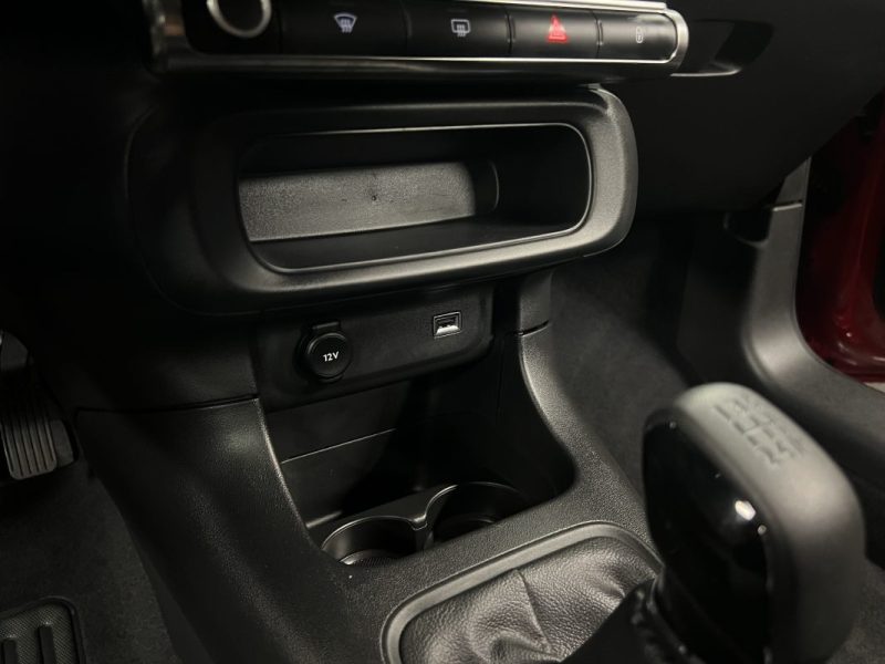 CITROEN C3 III FEEL 1.2 82 Cv 1ERE MAIN / 17 300 Kms APPLE CARPLAY & ANDROID - GARANTIE 1 AN
