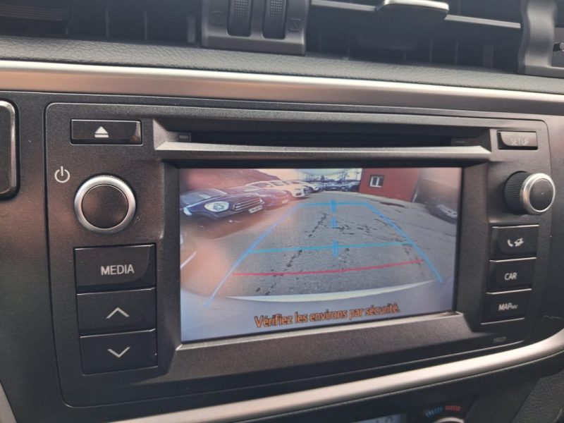 TOYOTA AURIS 136H HYBRID DYNAMIC  CAMERA GPS SIEGES CHAUFFANTS 