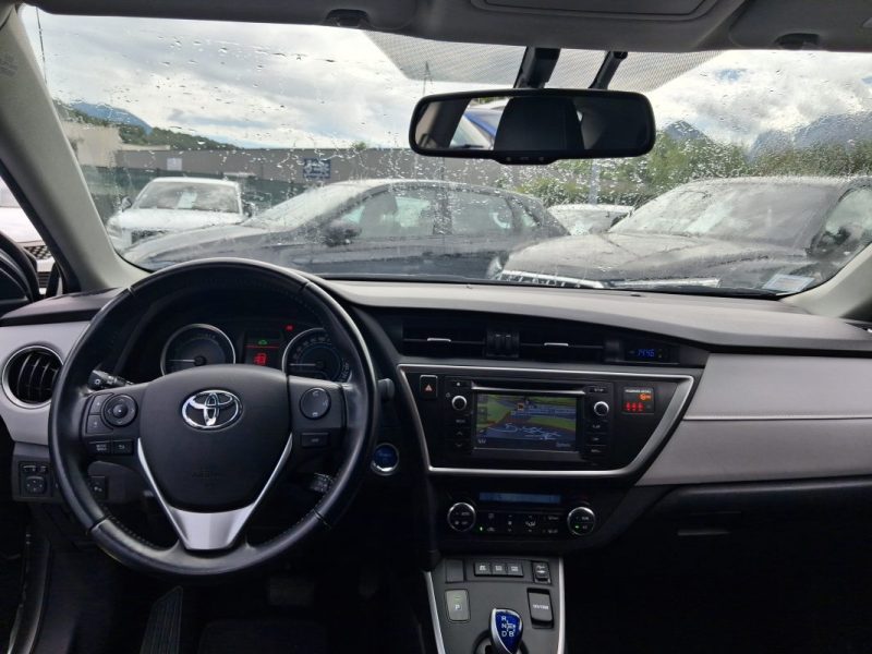 TOYOTA AURIS 136H HYBRID DYNAMIC  CAMERA GPS SIEGES CHAUFFANTS 