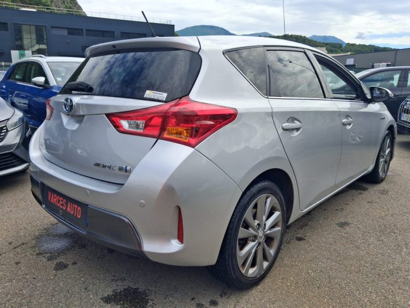 TOYOTA AURIS 136H HYBRID DYNAMIC  CAMERA GPS SIEGES CHAUFFANTS 