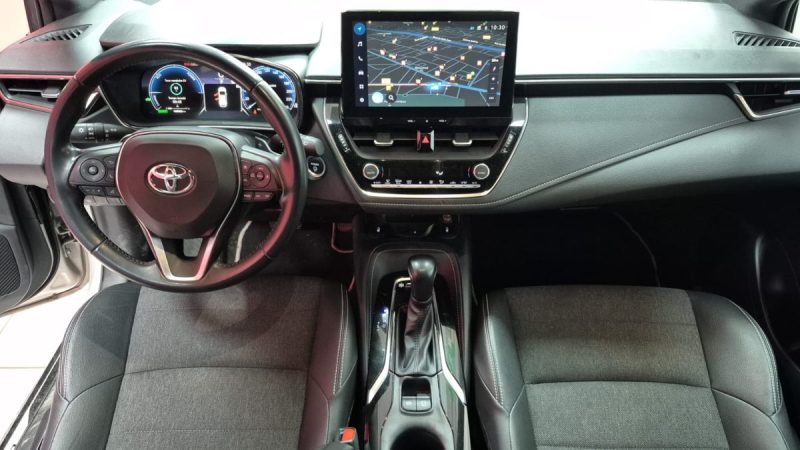 TOYOTA COROLLA TOURING SPORTS 196cv DESIGN/1 ERE MAIN/TVA RECUPERABLE