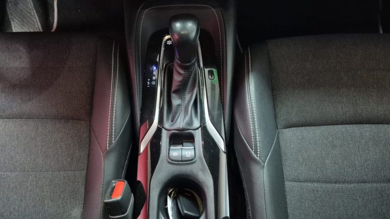 TOYOTA COROLLA TOURING SPORTS 196cv DESIGN/1 ERE MAIN/TVA RECUPERABLE