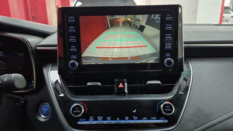 TOYOTA COROLLA TOURING SPORTS 122cv DYNAMIC BUSINESS/1 ERE MAIN/TVA RECUPERABLE