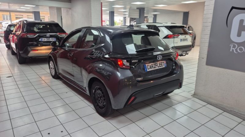 TOYOTA YARIS 4 BERLINE 116cv DYNAMIC BUSINESS/1 ERE MAIN/TVA RECUPERABLE