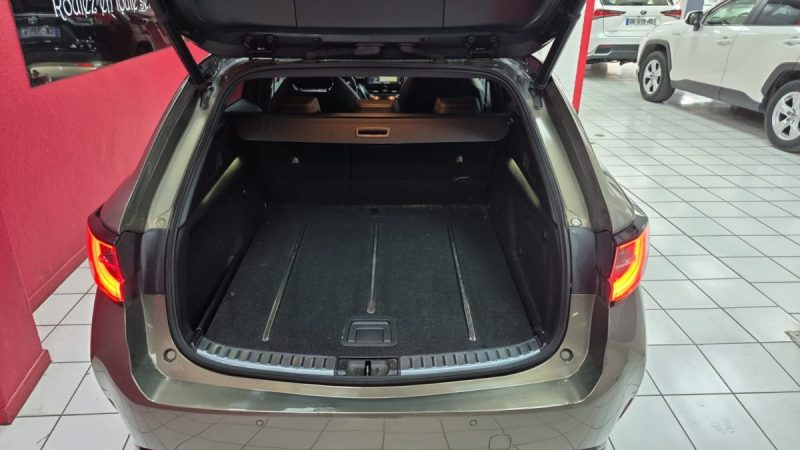 TOYOTA COROLLA TOURING SPORTS 184cv COLLECTION + TOIT PANORAMIQUE/1 ERE MAIN/TVA RECUPERABLE