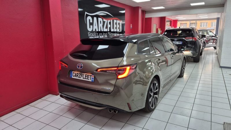 TOYOTA COROLLA TOURING SPORTS 184cv COLLECTION + TOIT PANORAMIQUE/1 ERE MAIN/TVA RECUPERABLE