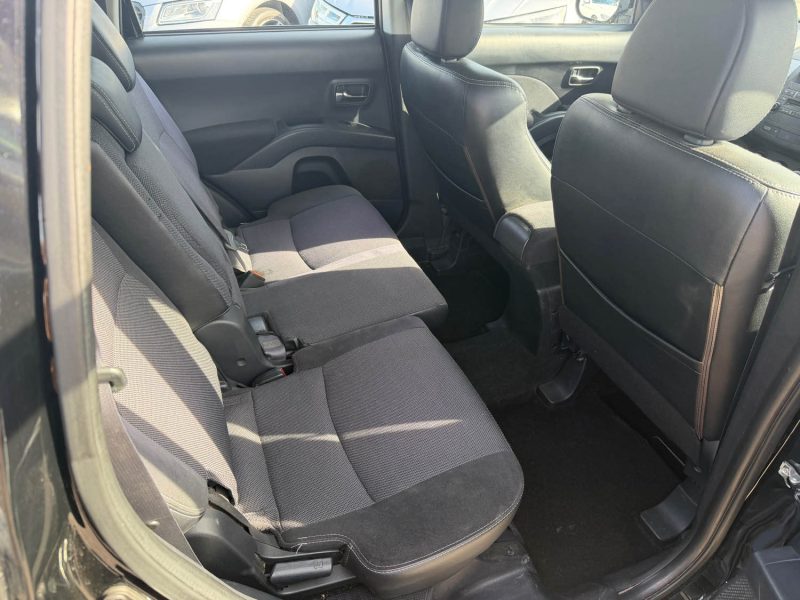 PEUGEOT 4007 2.2 HDI 156CH 4WD 4X4 7 PLACES GARANTIE 1ERE MAIN 