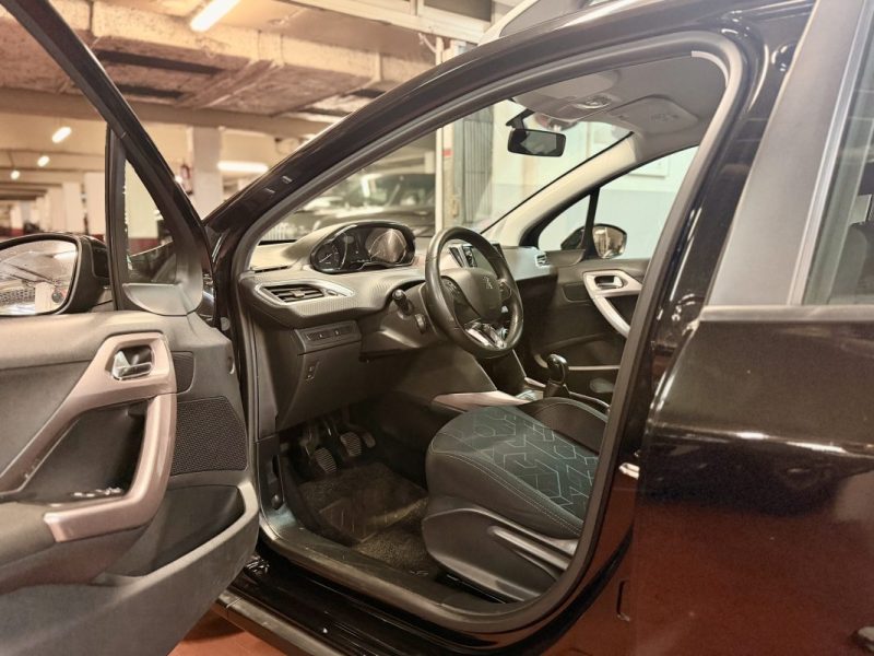 PEUGEOT 2008 1.2 PURE TECH 82 Active