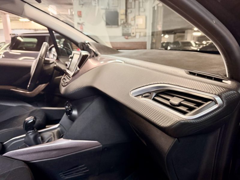 PEUGEOT 2008 1.2 PURE TECH 82 Active