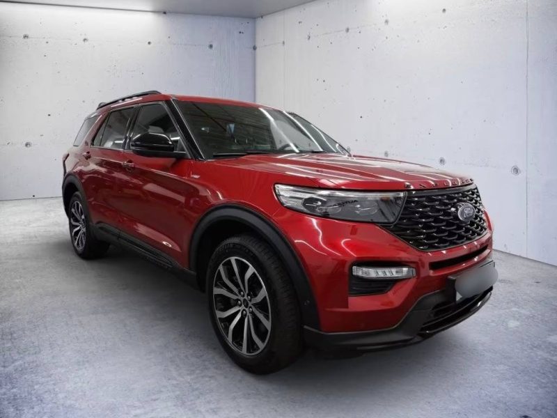FORD EXPLORER PHEV ST-LINE 457ch / TOIT PANO / CAMÉRA 360 / B&O / ATTELAGE