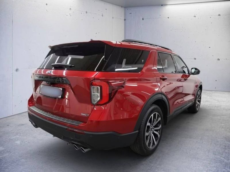 FORD EXPLORER PHEV ST-LINE 457ch / TOIT PANO / CAMÉRA 360 / B&O / ATTELAGE