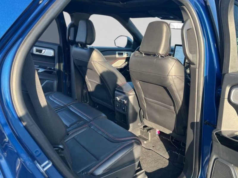 FORD EXPLORER 3.0 EcoBoost PHEV 457ch / TOIT PANO / CAMÉRA 360 / SIÈGES VENTILÉS / ST-LINE