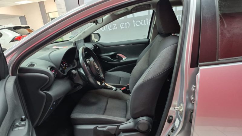 TOYOTA YARIS 4 BERLINE 116cv DYNAMIC BUSINESS 2022/1 ERE MAIN/TVA RECUPERABLE