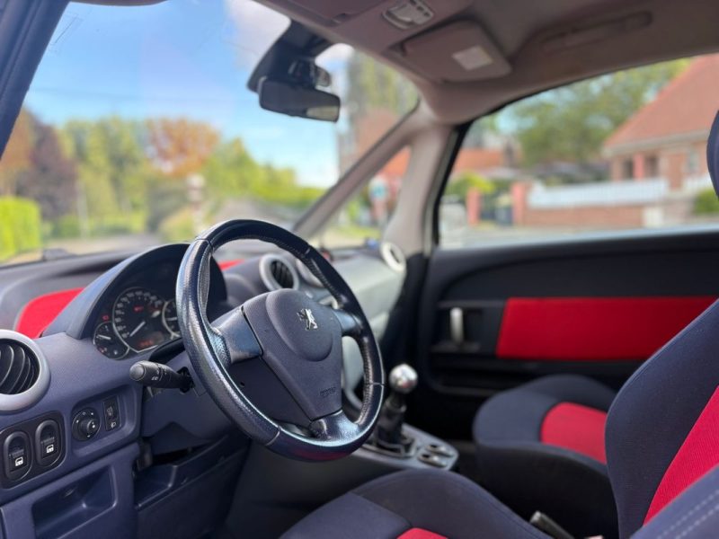 ✅ Vends PEUGEOT 1007 DOLCE 1.4 HDI  // FAIBLE CONSOMMATION // ENTRETIEN ET DISTRIBUTION À JOUR