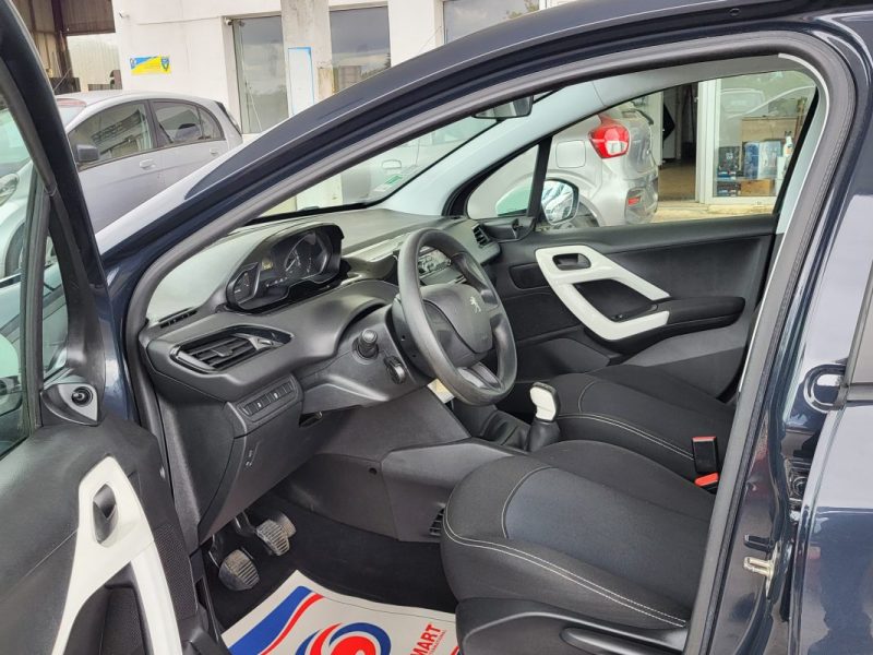 PEUGEOT 208 1.2 PURE TECH 68 LIKE 2019