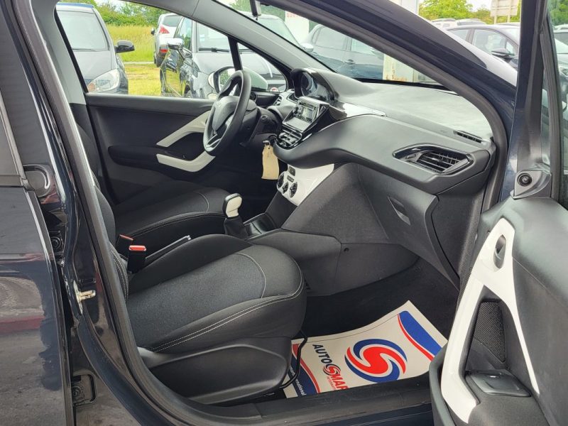 PEUGEOT 208 1.2 PURE TECH 68 LIKE 2019
