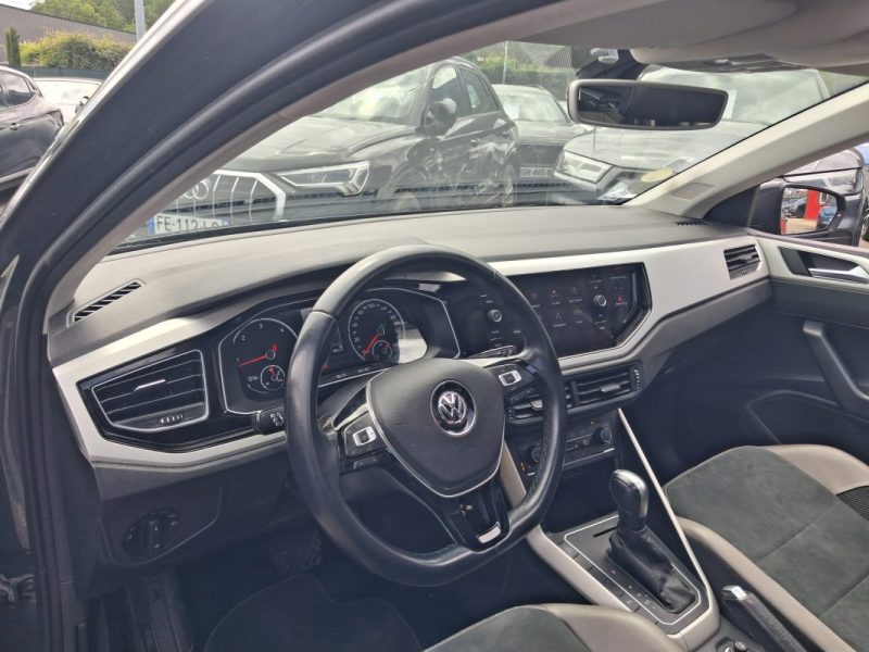 VOLKSWAGEN POLO  1.6 TDI 95 CV DSG CARAT TOIT OUVRANT SIEGES CHAUFFANTS 