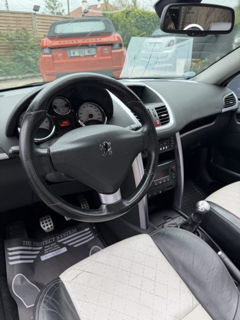 PEUGEOT 207 CC ROLAND GARROS 2009 - 89 157Kms -Premier Main - Distrib ok - SUIVIT PEUGEOT