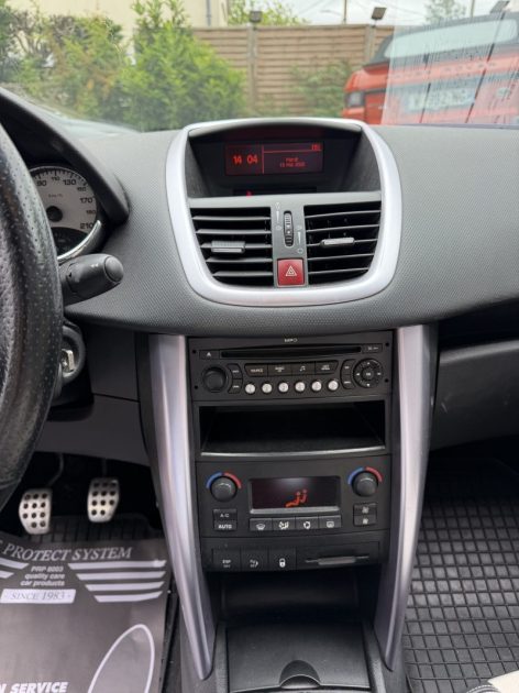 PEUGEOT 207 CC ROLAND GARROS 2009 - 89 157Kms -Premier Main - Distrib ok - SUIVIT PEUGEOT