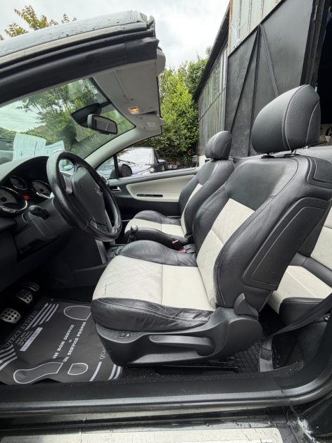 PEUGEOT 207 CC ROLAND GARROS 2009 - 89 157Kms -Premier Main - Distrib ok - SUIVIT PEUGEOT