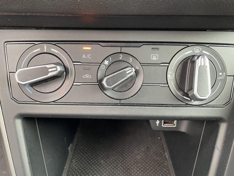 VOLKSWAGEN POLO VI 1.6 TDI 95CH LOUNGE BUSINESS RÉVERSIBLE 2020