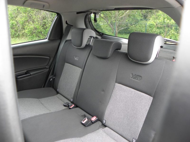 TOYOTA YARIS III 1.5 HYBRID 100CH Y20 CLUB / 3CH 2019