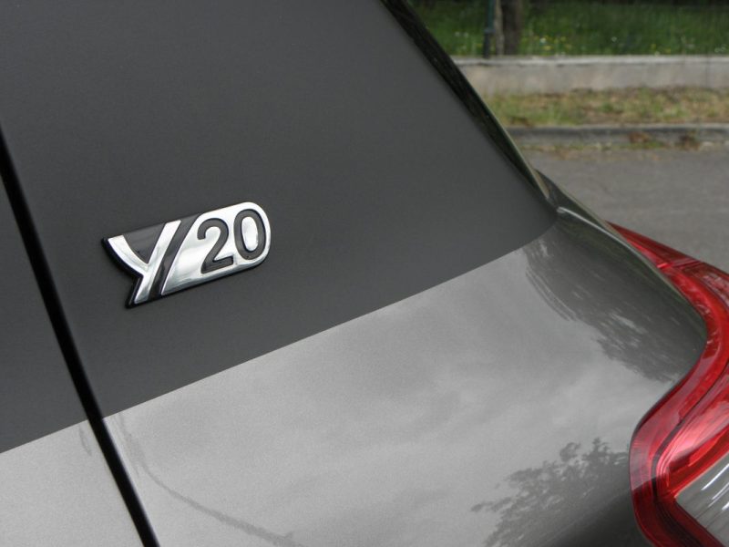 TOYOTA YARIS III 1.5 HYBRID 100CH Y20 CLUB / 3CH 2019