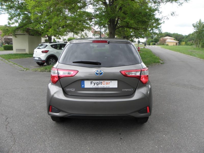 TOYOTA YARIS III 1.5 HYBRID 100CH Y20 CLUB / 3CH 2019