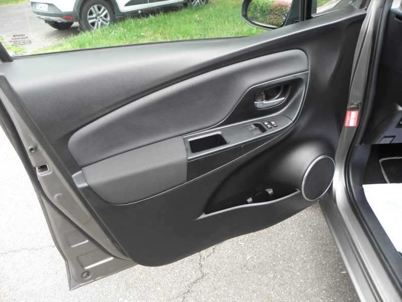 TOYOTA YARIS III 1.5 HYBRID 100CH Y20 CLUB / 3CH 2019