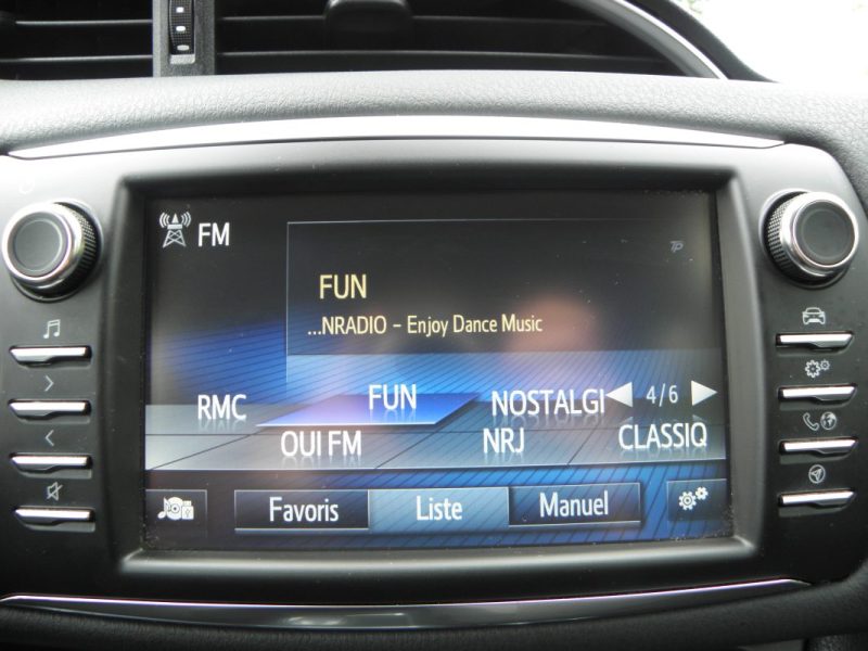 TOYOTA YARIS III 1.5 HYBRID 100CH Y20 CLUB / 3CH 2019