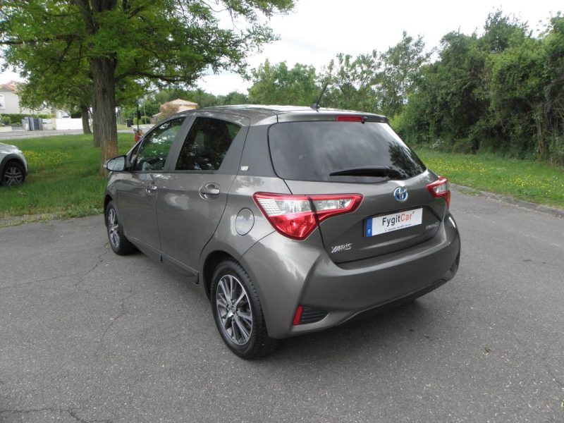 TOYOTA YARIS III 1.5 HYBRID 100CH Y20 CLUB / 3CH 2019