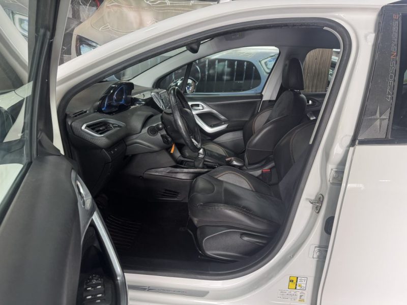PEUGEOT 2008 1.2 Turbo 110 ALLURE 2015